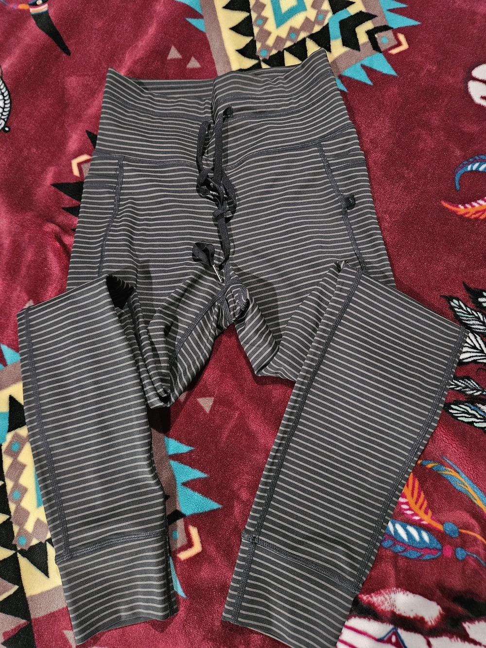 HALARA Gray Striped High-Waist Active Leggings